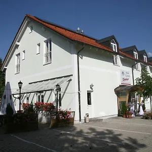 Hotel-gasthof Eberherr Forstinning